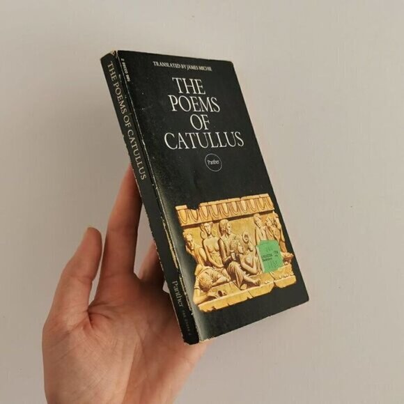 1972 The Poems of Catullus Paperback - Latin-English Translations Love Poems - Picture 2 of 8